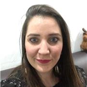 Puedo impartir cualquier materia, sin embargo, mi trabajo es más especializado. Mi perfil es de Maestra de Educación Especial y Neuropsicóloga, con 13 años de experiencia en este sector. Por lo tanto, puedo hacer todo lo que haría un PT, un orientador de